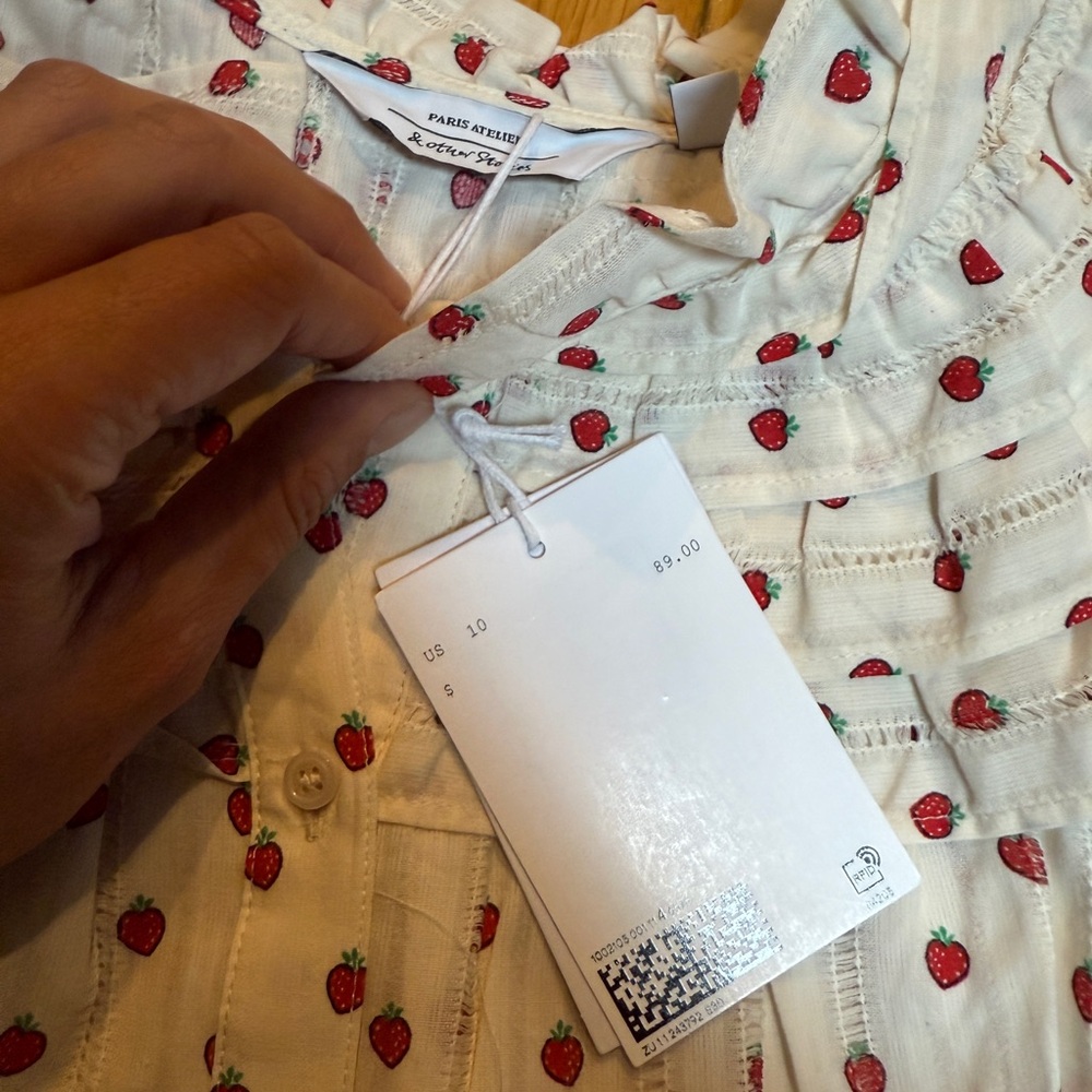 & Other Stories Cream Blouse with Red Strawberry Print and Ruffles - Picture 4 of 4